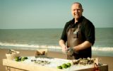 André Linting start cateringbedrijf Oesterkrakers