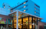 Claus Company breidt uit met Element Amsterdam hotel