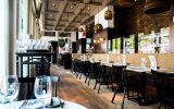 Ron Blaauw opent restaurant en geeft nieuw personeel woonruimte, baan en scooter