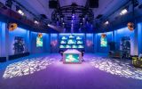 VRF zet met Studio Bloq vierkante studio voor online evenementen in de markt