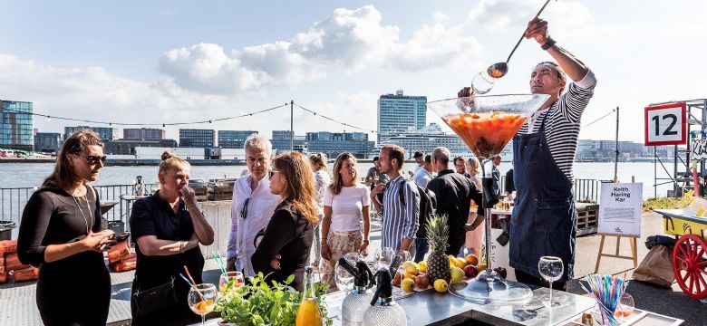 15-jarige conceptcateraar De Borrelfabriek showt 'nieuwe jas' tijdens relatie event