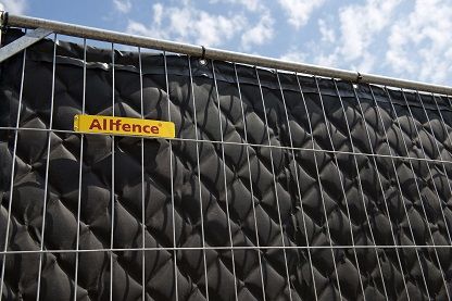Allfence komt met geluidsreducerend hekwerk voor evenementen