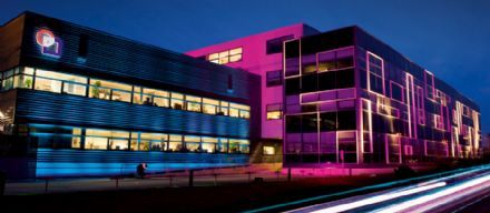 Ampco Flashlight Group neemt belang in Purple Group