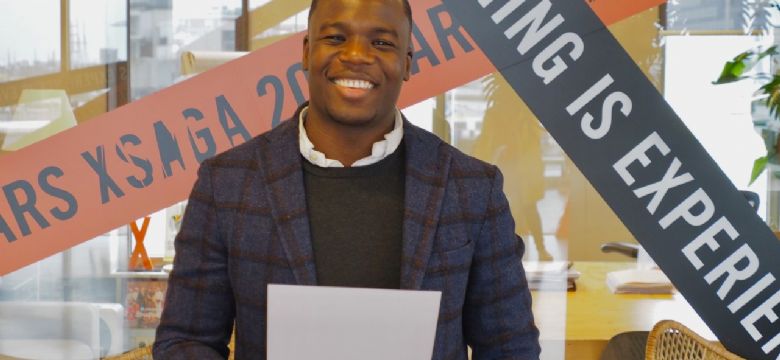 Amsterdamse Stadsdichter Gershwin Bonevacia brengt ode aan beleving: 'Collectieve geheugen'