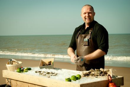 André Linting start cateringbedrijf Oesterkrakers