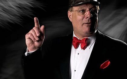 BN'ers feliciteren Professor Drabb met 22-jarig bestaan