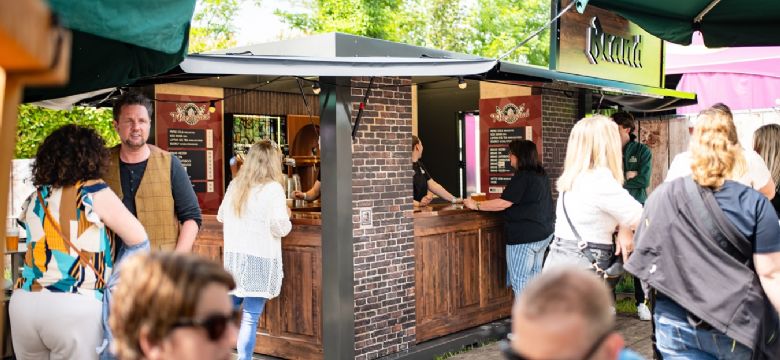 Brand lanceert limited edition roze Pinkpop bier
