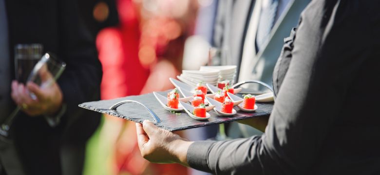 Compass Group neemt Maison van den Boer over