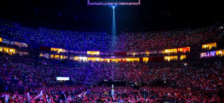 CrowdLED-armbandjes kleuren Duits e-sport evenement met 14.000 toeschouwers