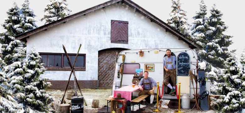 De Feestcaravan komt met jodel-hut op wielen