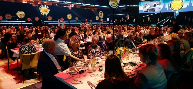 Dineren op het centre court in Ahoy