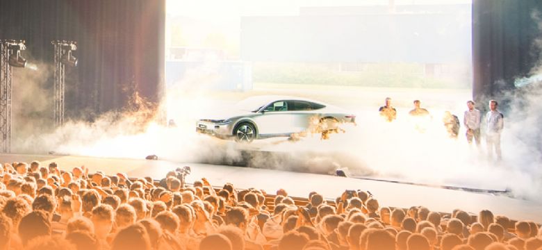 Een plaatje van een evenement: de introductie van Lightyear One