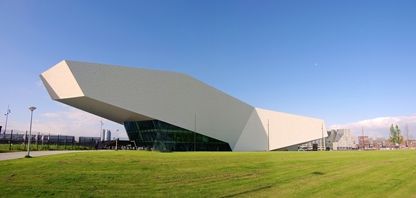Evenementenlocatie EYE Amsterdam en Select Catering verlengen contract