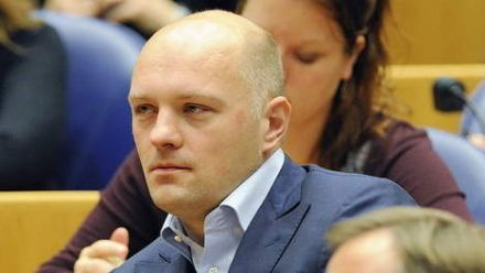 Event 13: 'De overheid gooide 7 miljoen euro evenementenbudget weg'