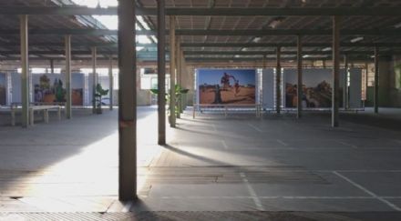 Foto's van Streets of the World maken van eventlocatie De Dood in Zaandam een bijzonder decor