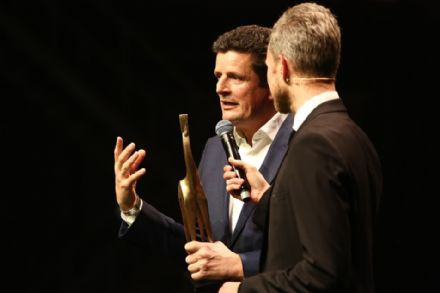 Gouden Giraffe: Pieter Bas Boertje ontroerd na winnen oeuvreprijs