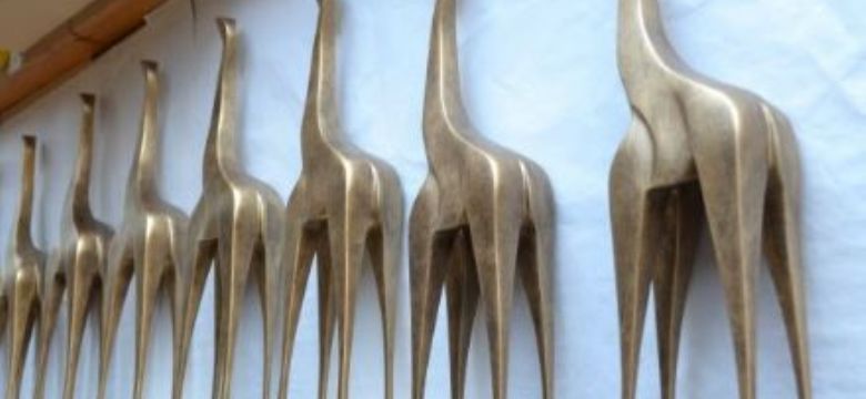 Gouden Giraffen herrijzen uit de lakstraat van Die Neue Linie
