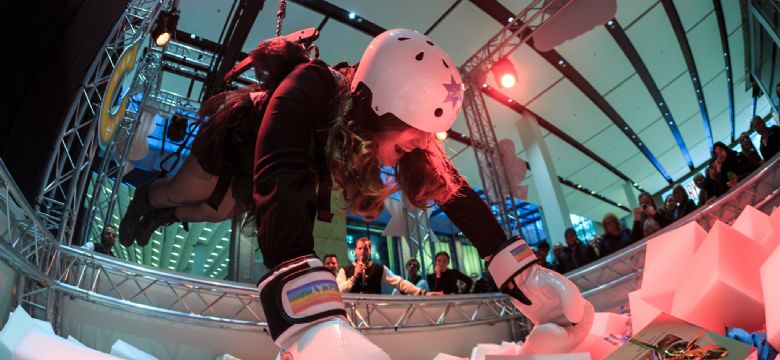 ID310 ontwikkelt spelshow 'Lucky Crane' voor opening Hoog Catharijne