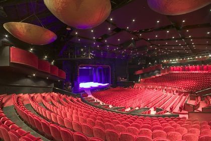 Joop van den Ende en CVC Capital Partners verkopen Stage Entertainment