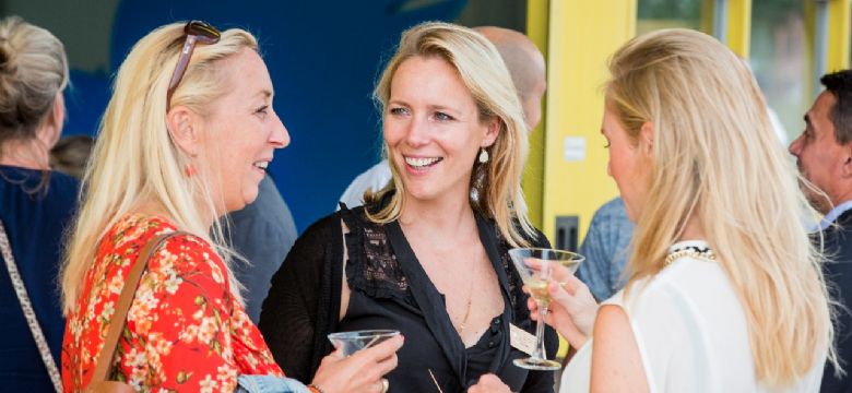 Livingston en Tripitch zetten een twitterwall van 12 vierkante meter neer