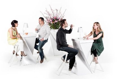 Loungerent komt met design statafel met een twist