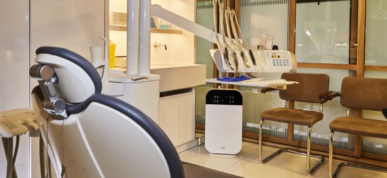 Lucht in evenementlocaties snel en veilig gedesinfecteerd met nieuw AIR8-systeem