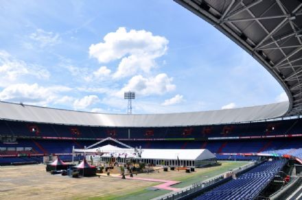 Maessen tenten speelt hoofdrol bij Feyenoord Galadiner