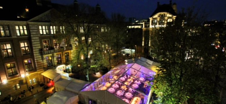 Maessen tenten verzorgt tenthal voor 100-jarig Amsterdams beursgebouw