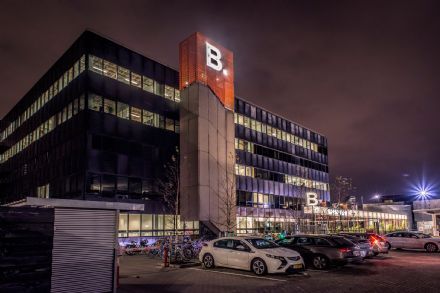 Nieuw pand B.Amsterdam mix van eventruimtes, tech startups en filmstudio's