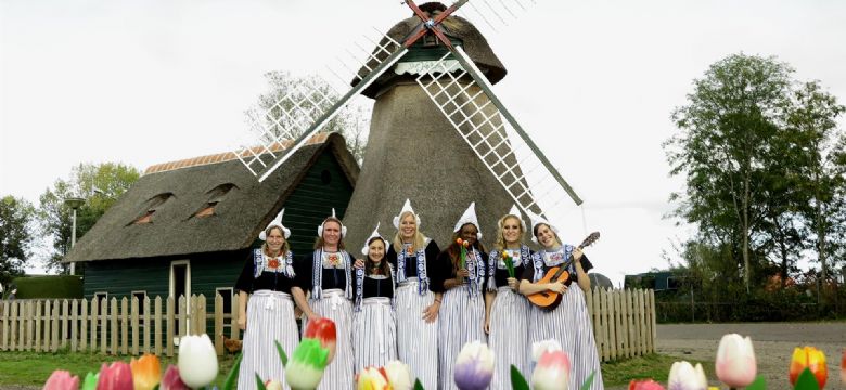 Oer-Hollandse evenementenlocatie in Volendam: Simonehoeve