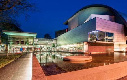 Orpheus renoveert theaterzaal tot moderne conferentiezaal