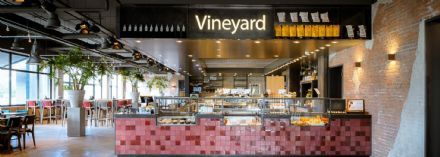 Partycateraar Vineyard en evenementenlocatie Groeneveld gaan samenwerken