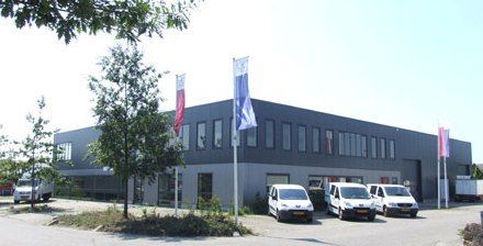Partyservice Nederland na grote brand weer volop in bedrijf vanuit Oude Tonge