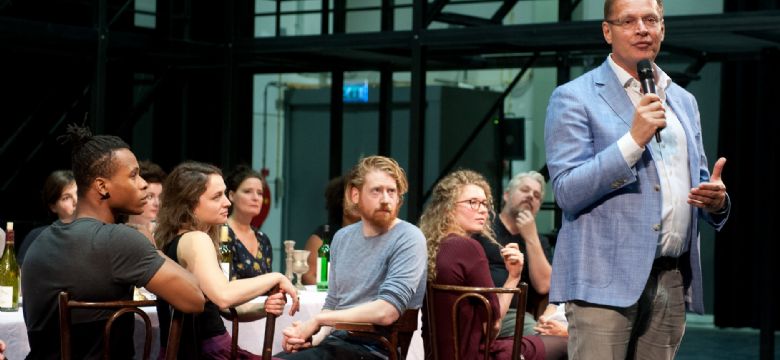 Persevenement rondom presentatie ‘Fiddler on the roof’ in Studio’s Aalsmeer