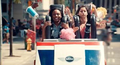 Promotie event: 'Thank you for riding the Mini'