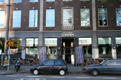 Ron Blaauw opent hotel Notting Hill