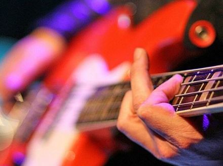 Studio's Aalsmeer host uniek eventconcept Guitar Roadshow XL