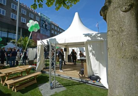 Tentverhuurmakelaar ‘nieuwe stijl’ slaat aan