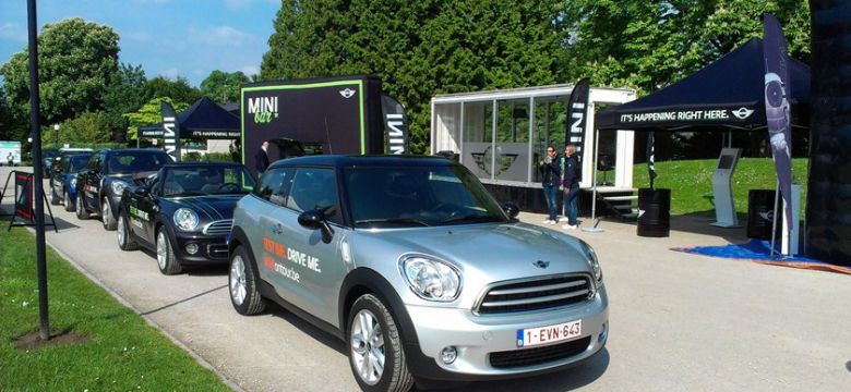 The Oval Office toert met MINI