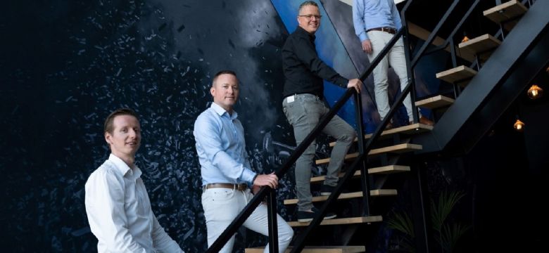 TSR AV en Luxonos Bundelen Krachten met ‘2 Vlaggen, 1 Missie’