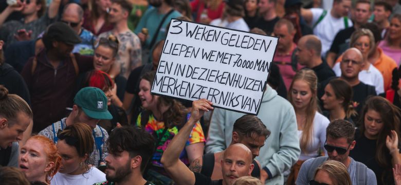 Unmute Us II: fotoverslag van tienduizenden demonstranten in Amsterdam