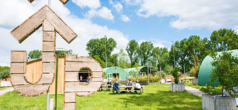 UP Events opent verrassende terrassen onder UP west Amsterdam