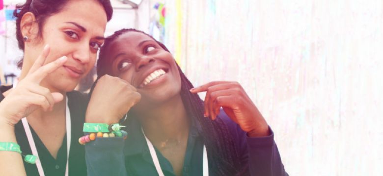 Van vluchteling naar vrijwilliger: sociaal project New Faces laat gezicht zien in festivalwereld