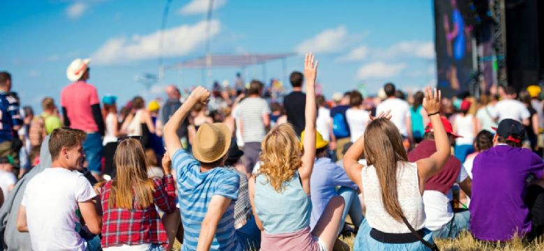Verbod op meerdaagse festivals verlengd tot 1 september 2021