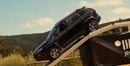 #videovrijdag Jeep en Red Bull vinden elkaar in een evenement