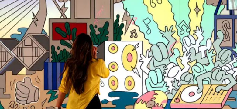 #Videovrijdag: meterslange interactieve muurschildering voor lancering Mini Electric