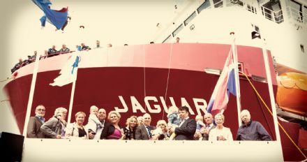 Vrachtschip Jaguar bij doop omgetoverd tot evenementenlocatie