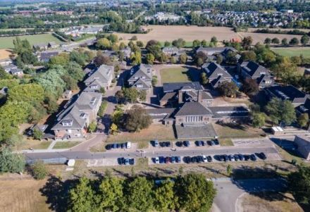 Welke eventprof transformeert kazerneterrein naar eventlocatie?